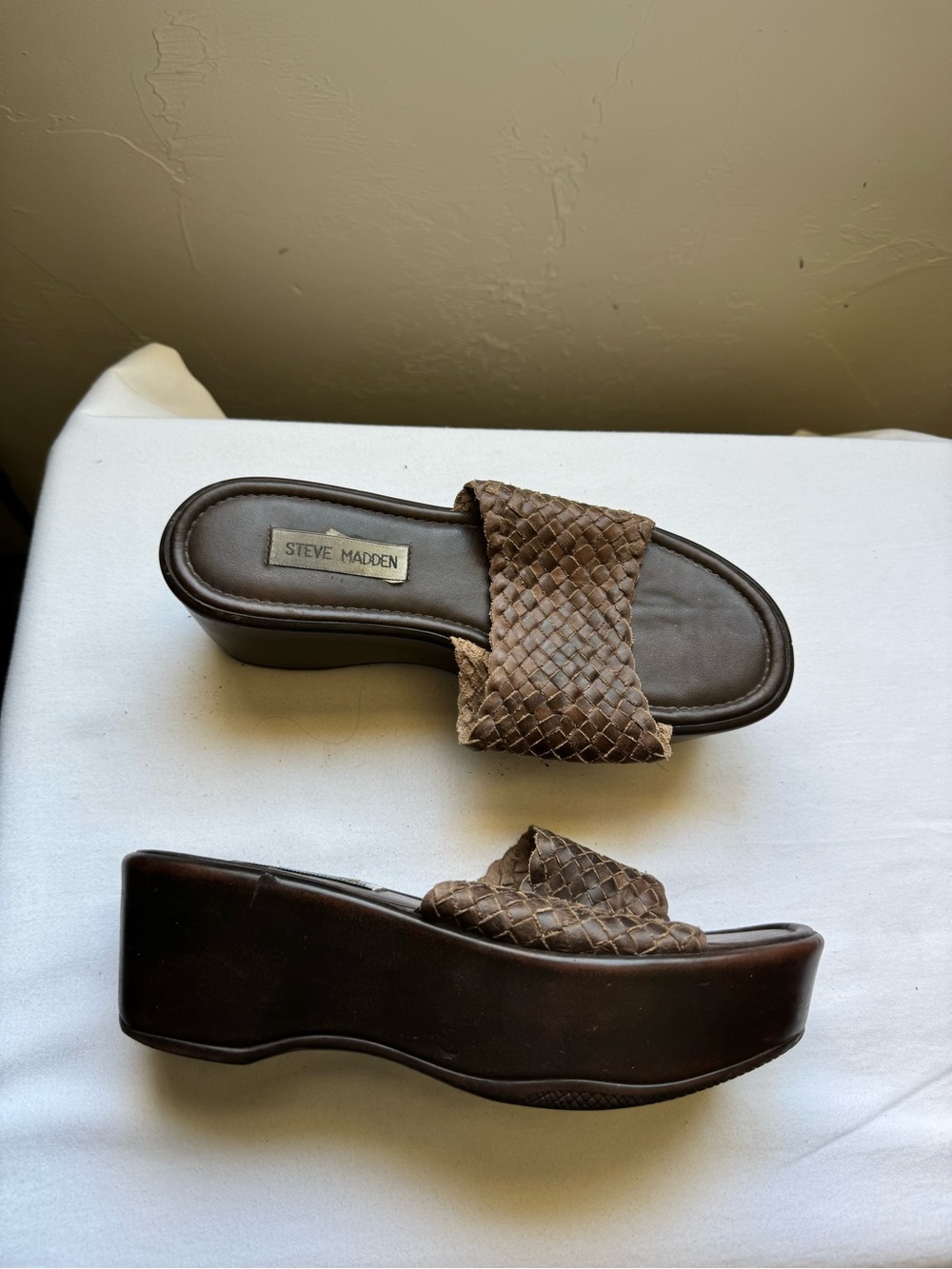 Y2K 2000s Steve Madden Brown woven platform slides Y2K boho vibe 🤎 Size 8/8.5 - Picture 6 of 6